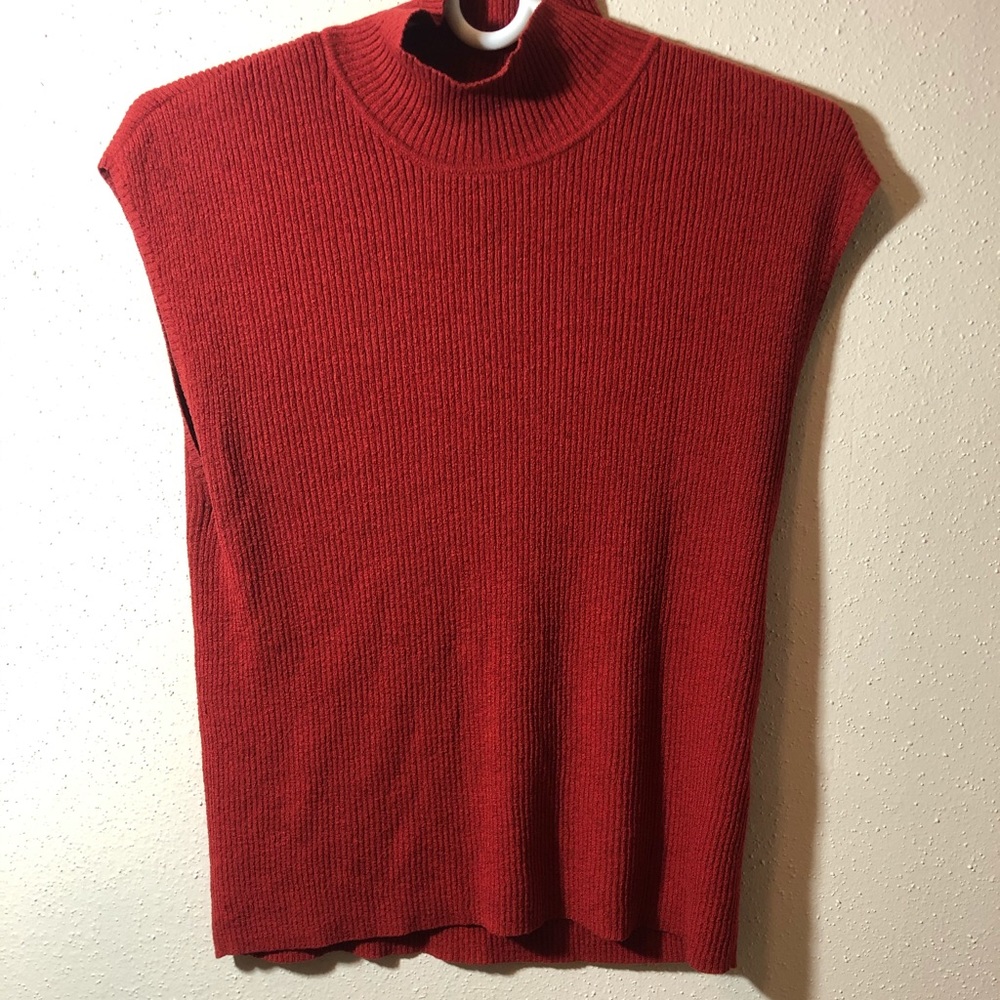 ❤️Axcess Liz Claiborne Red No Sleeve Size XL❤️